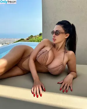 Aletta Ocean / ALETTAOCEANXXXX / alettaoceanofficial1 nude photo #0595