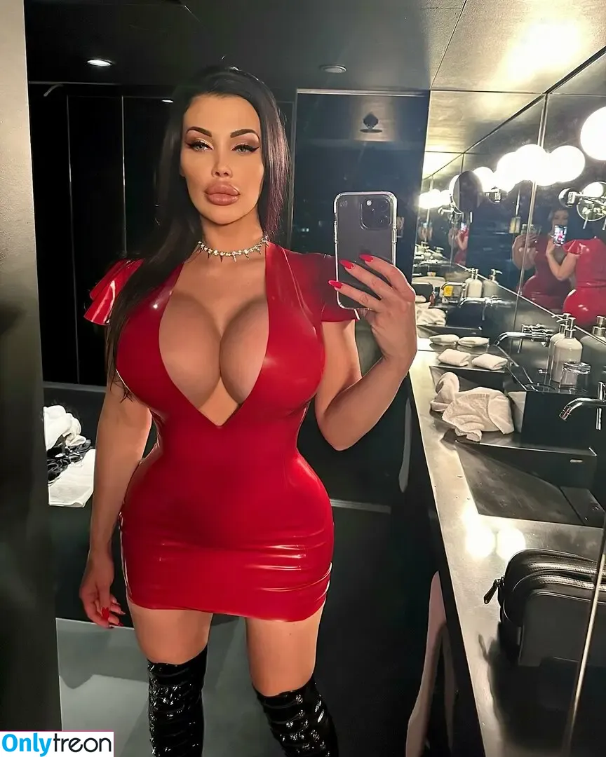 Aletta Ocean nude photo #0602 (ALETTAOCEANXXXX / alettaoceanofficial1)