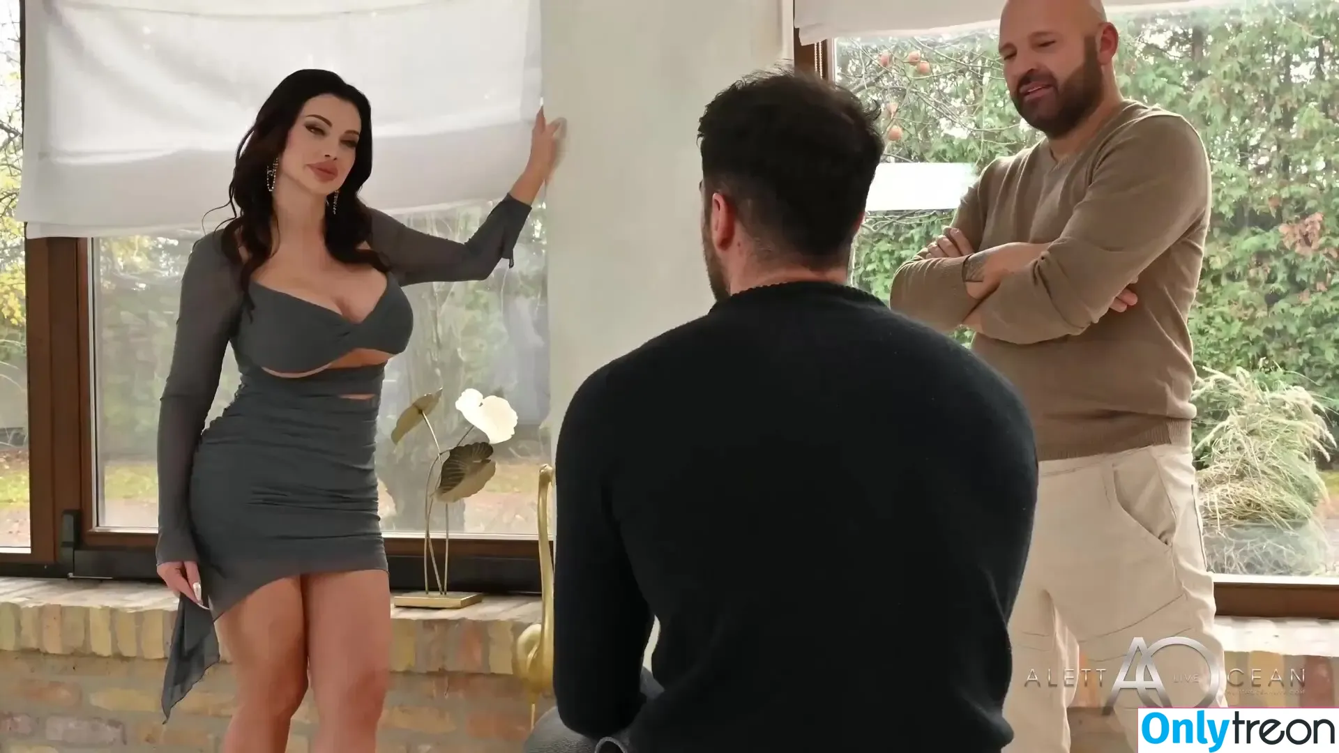 Aletta Ocean nude photo #1178 (ALETTAOCEANXXXX / alettaoceanofficial1)