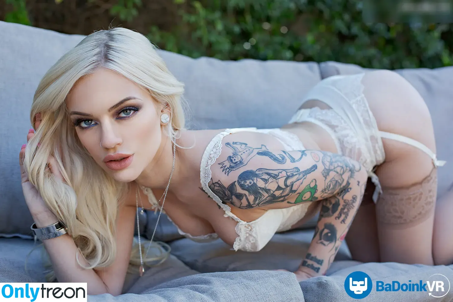 Alex Grey nude photo #0700 (Alexia / alexgreyxxx / guyferrariii)