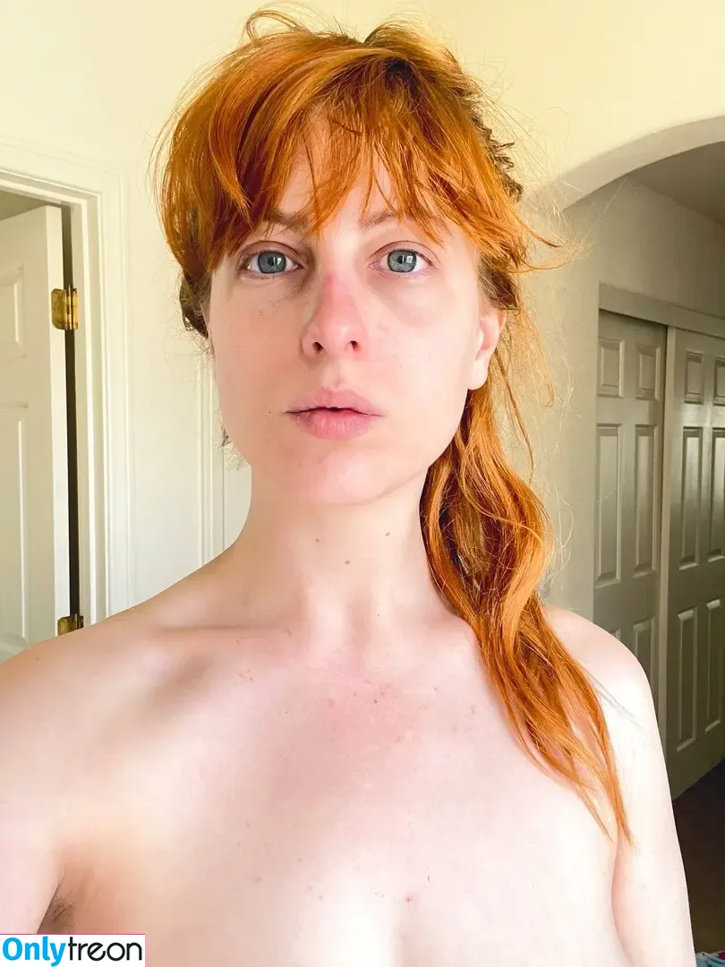 Alex Harper nude photo #0141 (Alex Crawford / alexharpermodel / thealexharper)