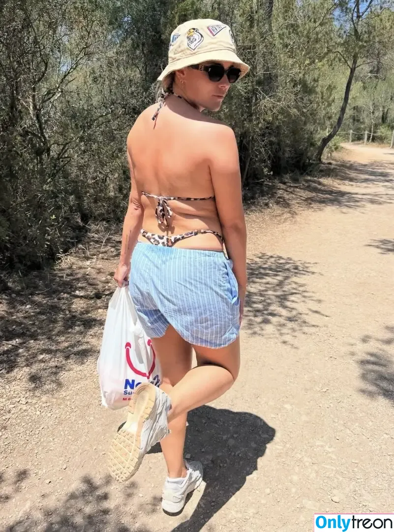 Alex Hartley Cricket nude photo #0025 (alexhartley93)