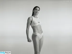 Alex Morgan / alexmorgan13 / alexmorgan_x nude photo #0082