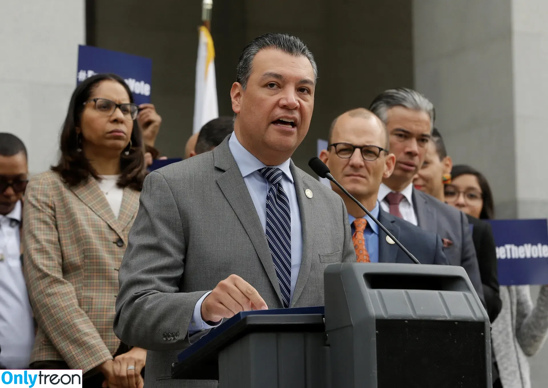 Alex Padilla nude photo #0006 (Alex Padilla)
