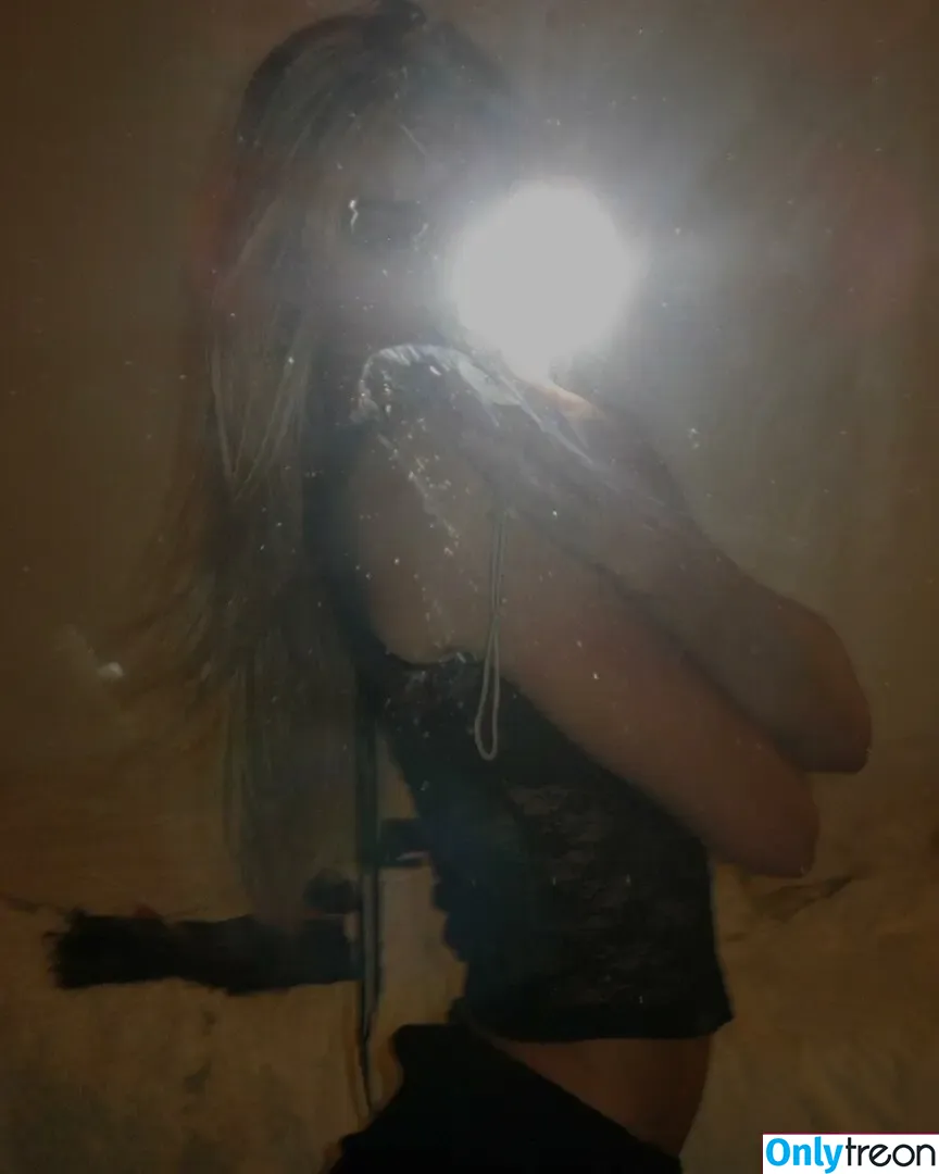 Alexa Blair Robertson nude photo #0023 (_alexablair)