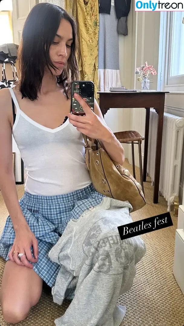 Alexa Chung nude photo #0050 (alexachung)