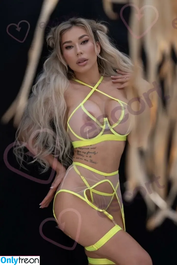 Alexa Micz nude photo #0008 (alexa_micz_)