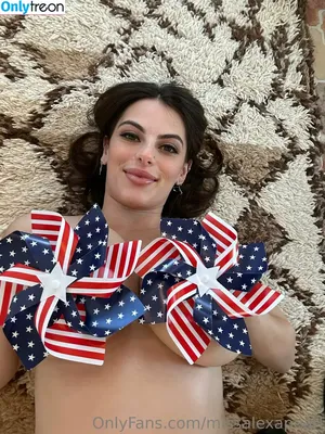 Alexa Pearl / Alexapearl / JosephX2k22 / alexa_pearlfans / missalexapearl nude photo #3923