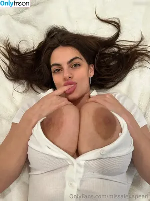 Alexa Pearl / Alexapearl / JosephX2k22 / alexa_pearlfans / missalexapearl nude photo #5515