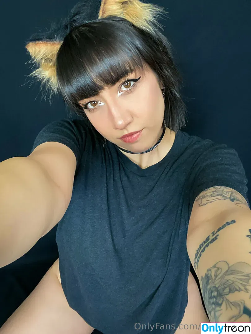 Alexa Pond nude photo #0324 (AlexaPond / alexapond_)