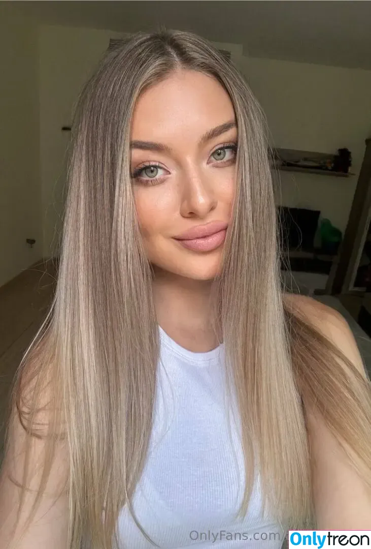 alexablonda nude photo #0027 (alexablonda)