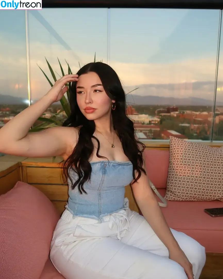 Alexaisobell nude photo #0008 (anyuser / lylaclex)