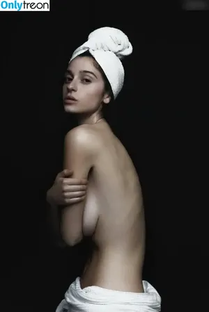  nude photo #0005