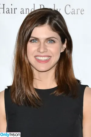 Alexandra Daddario / alexandradaddario nude photo #2481