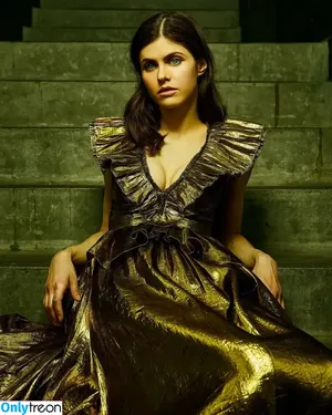 Alexandra Daddario / alexandradaddario nude photo #2483
