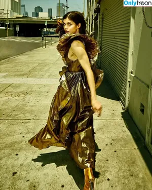 Alexandra Daddario / alexandradaddario nude photo #2498