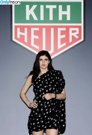 Alexandra Daddario / alexandradaddario nude photo #2524