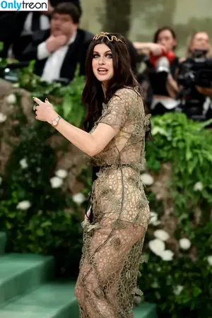 Alexandra Daddario / alexandradaddario nude photo #2561