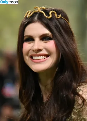Alexandra Daddario / alexandradaddario nude photo #2564