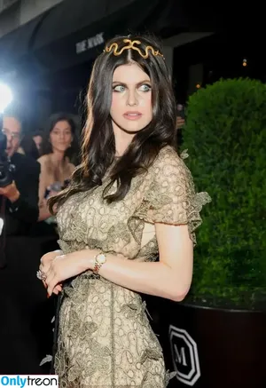 Alexandra Daddario / alexandradaddario nude photo #2580
