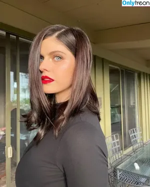 Alexandra Daddario / alexandradaddario nude photo #2701
