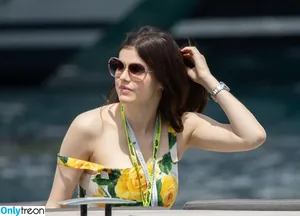 Alexandra Daddario / alexandradaddario nude photo #2779