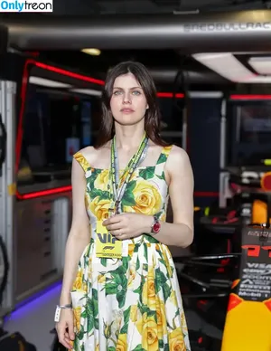 Alexandra Daddario / alexandradaddario nude photo #2783