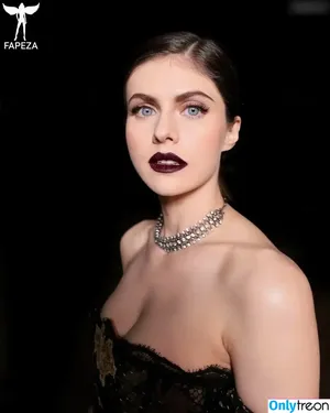 Alexandra Daddario / alexandradaddario nude photo #2828