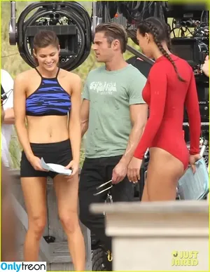 Alexandra Daddario / alexandradaddario nude photo #2969
