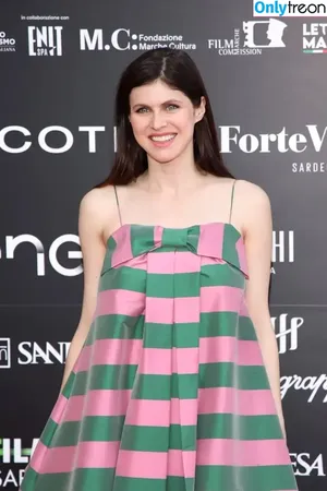 Alexandra Daddario / alexandradaddario nude photo #3058