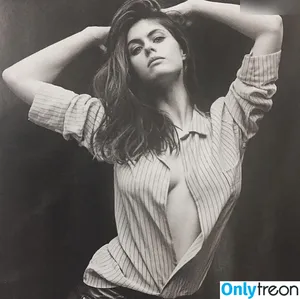 Alexandra Daddario / alexandradaddario nude photo #3129