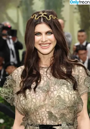 Alexandra Daddario / alexandradaddario nude photo #3149