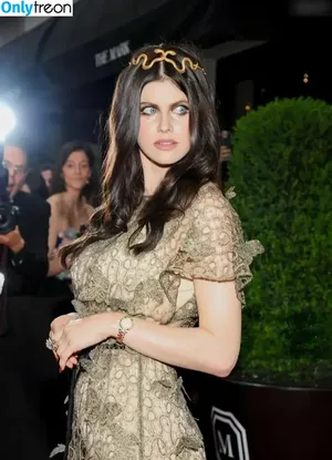 Alexandra Daddario / alexandradaddario nude photo #3150