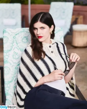 Alexandra Daddario / alexandradaddario nude photo #3218