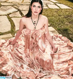 Alexandra Daddario / alexandradaddario nude photo #3732