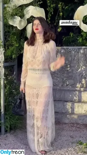 Alexandra Daddario / alexandradaddario nude photo #3776