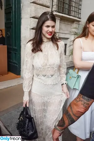 Alexandra Daddario / alexandradaddario nude photo #3821