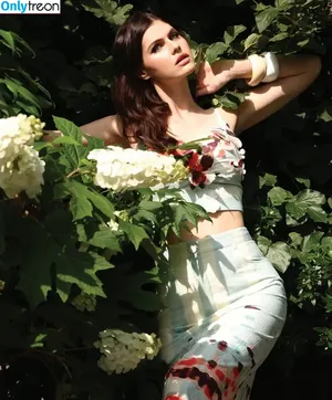 Alexandra Daddario / alexandradaddario nude photo #3834