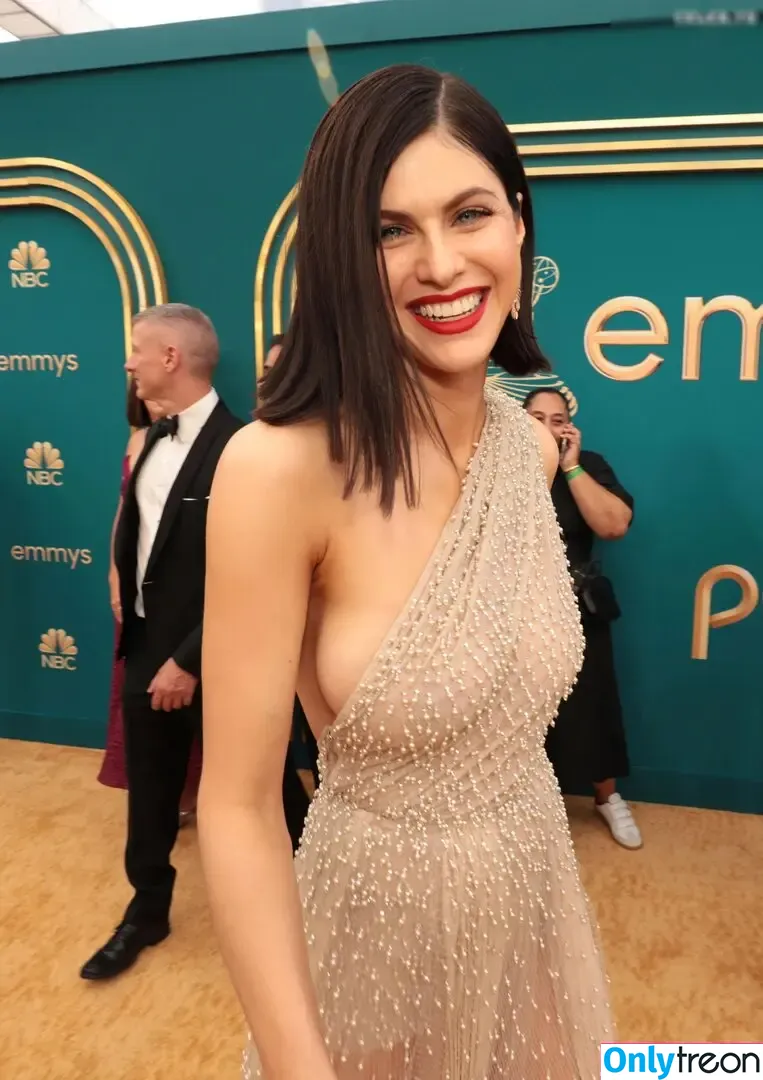 Alexandra Daddario nude photo #3827 (alexandradaddario)