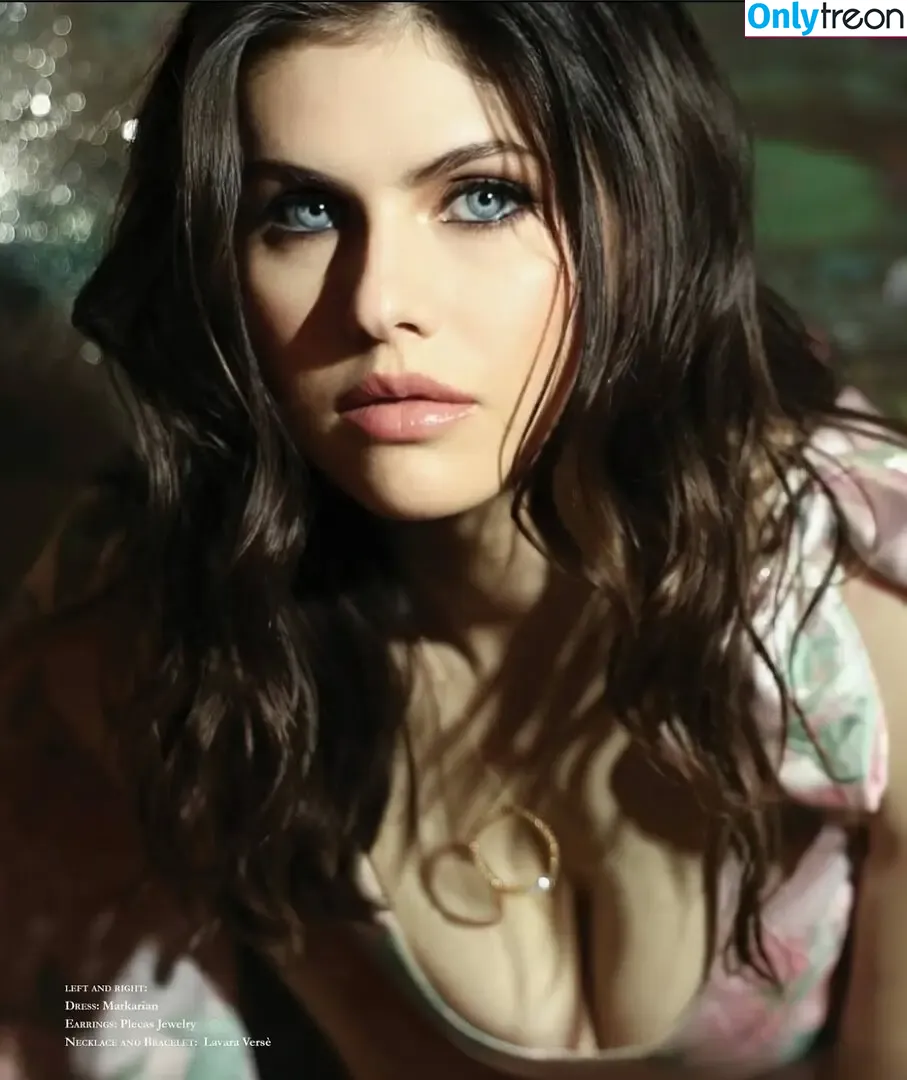 Alexandra Daddario nude photo #3832 (alexandradaddario)