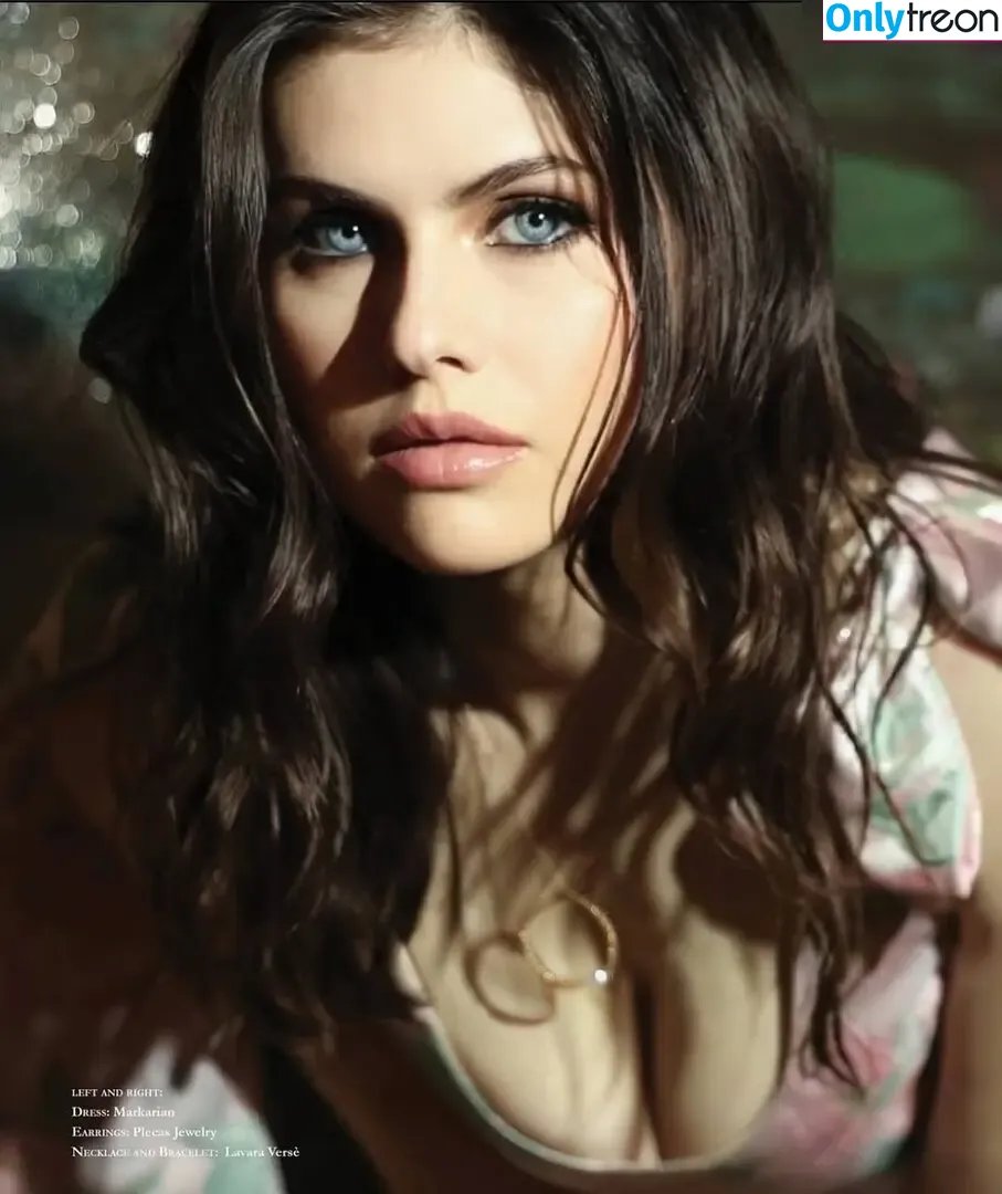 Alexandra Daddario nude photo #3844 (alexandradaddario)