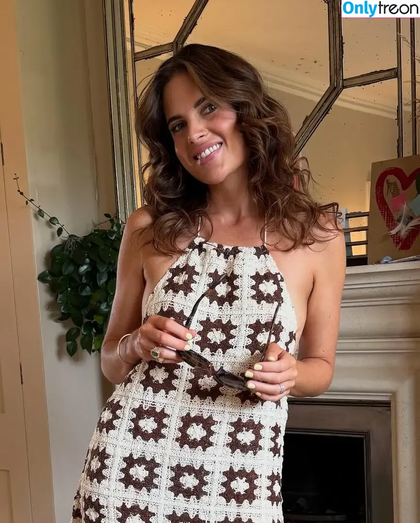 Alexandra Felstead nude photo #0125 (Alexandra Felstead)