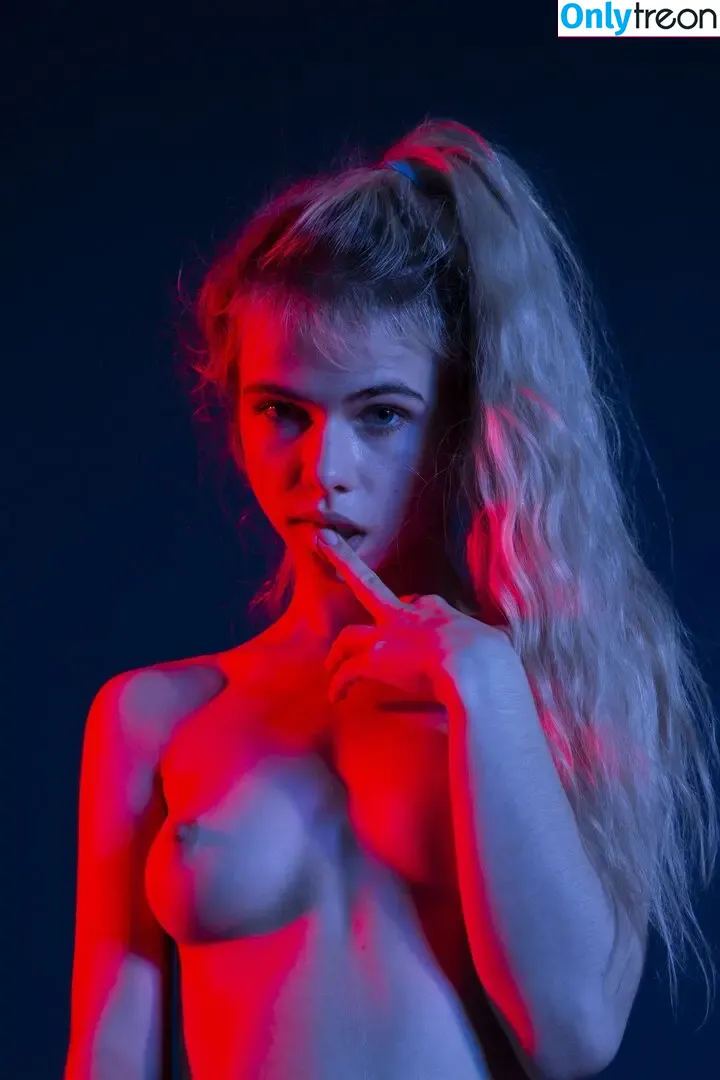 Alexandra Smelova nude photo #0429 (alex_lolly_ / smelovandmila)