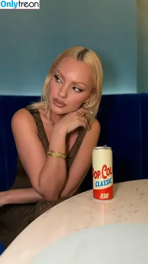 Alexandra Stan / alexandrastan nude photo #1940