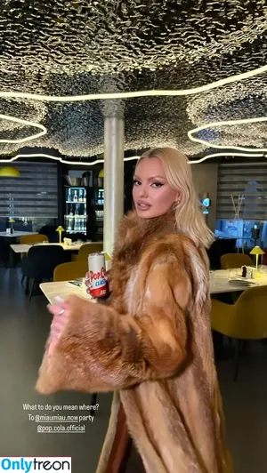Alexandra Stan / alexandrastan nude photo #1942