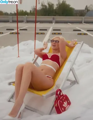 Alexandra Stan / alexandrastan nude photo #2039