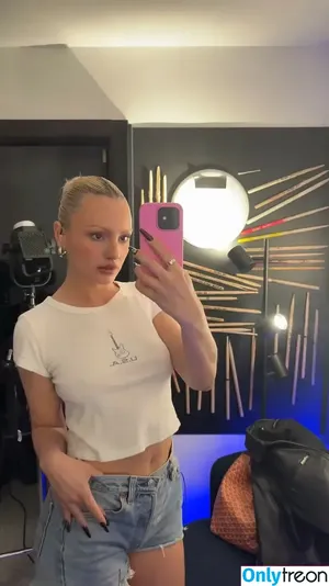 Alexandra Stan / alexandrastan nude photo #2087