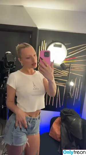 Alexandra Stan / alexandrastan nude photo #2089