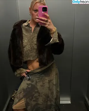 Alexandra Stan / alexandrastan nude photo #2134