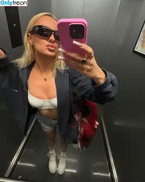 Alexandra Stan / alexandrastan nude photo #2166
